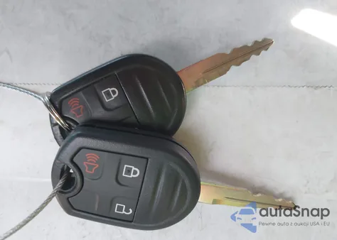 2015 Ford Explorer z USA, uszkodzony, nr VIN 1FM5K8B85FGB02570